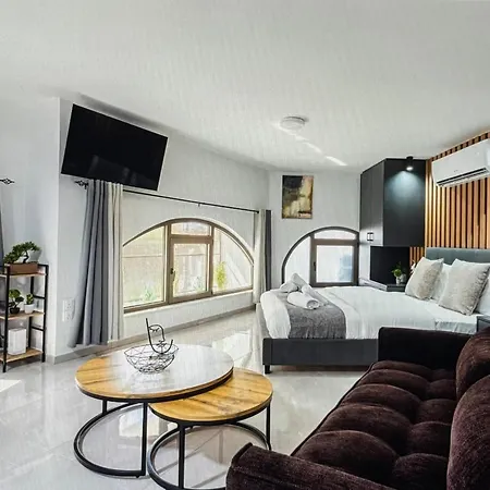 Super Views Apartment Larnaka